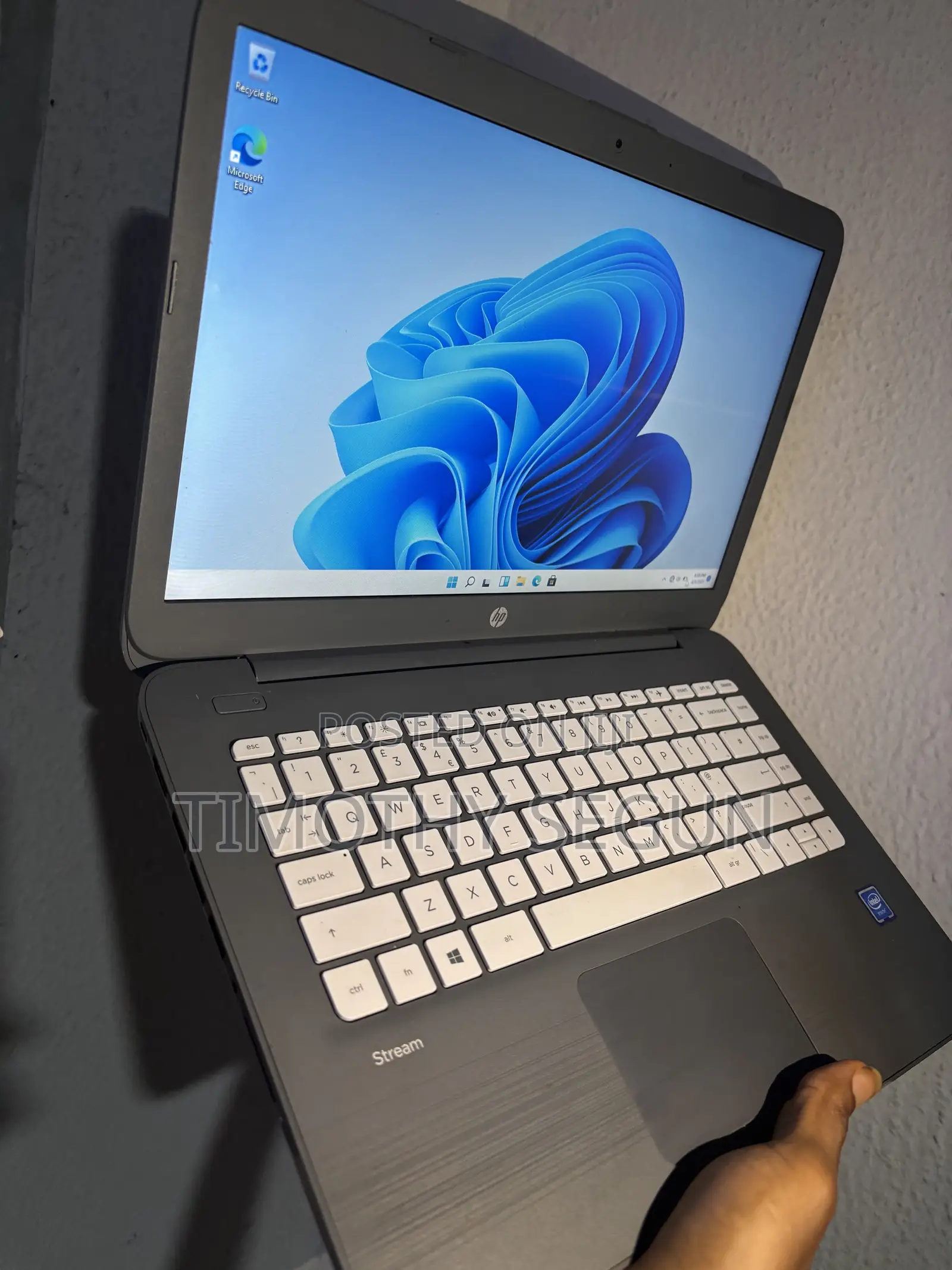 Laptop HP Stream Laptop 4GB Intel HDD 32GB