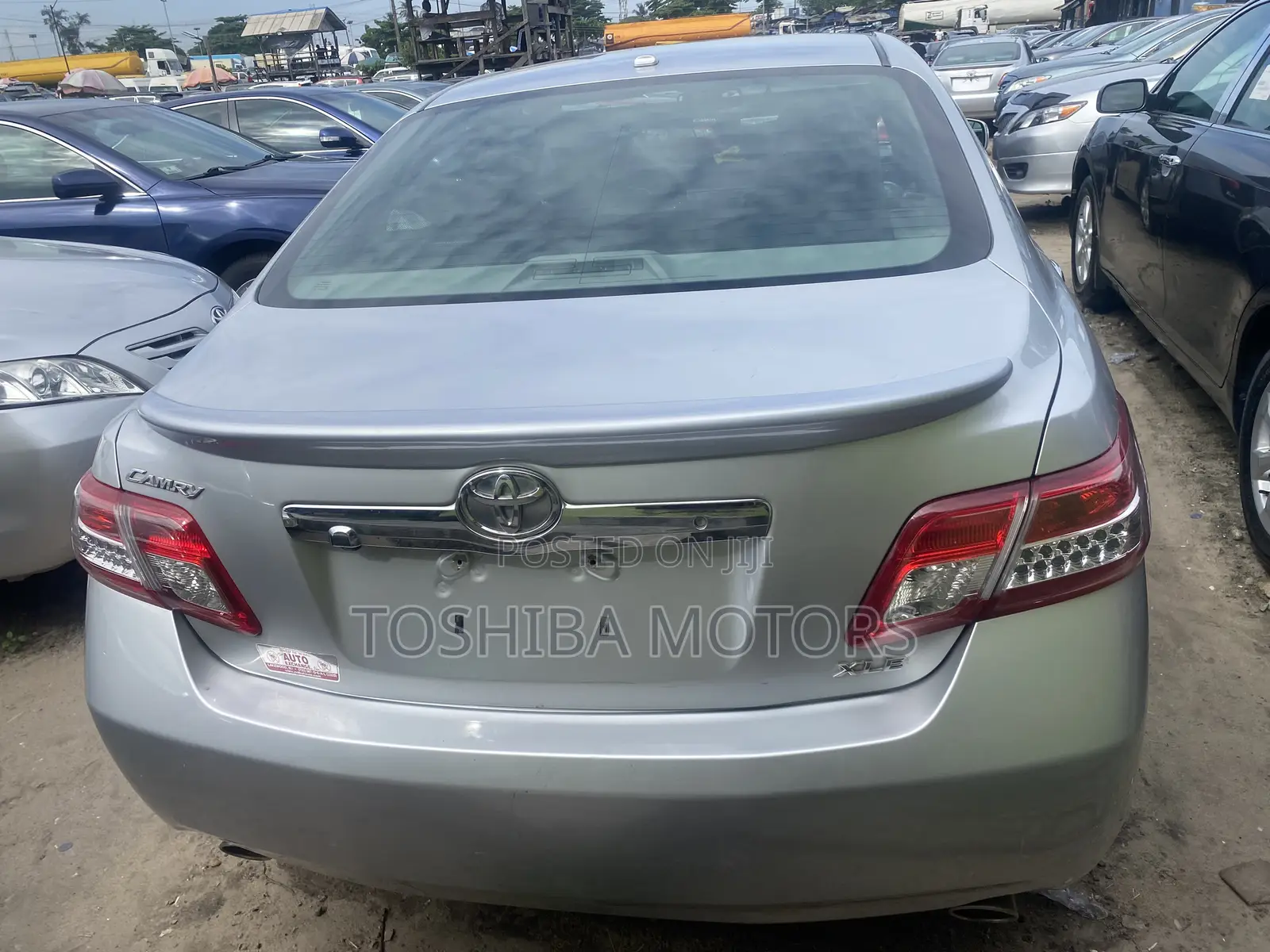Toyota Camry XLE V6 4dr Sedan (3.5L 6cyl 6AM) 2010 Silver