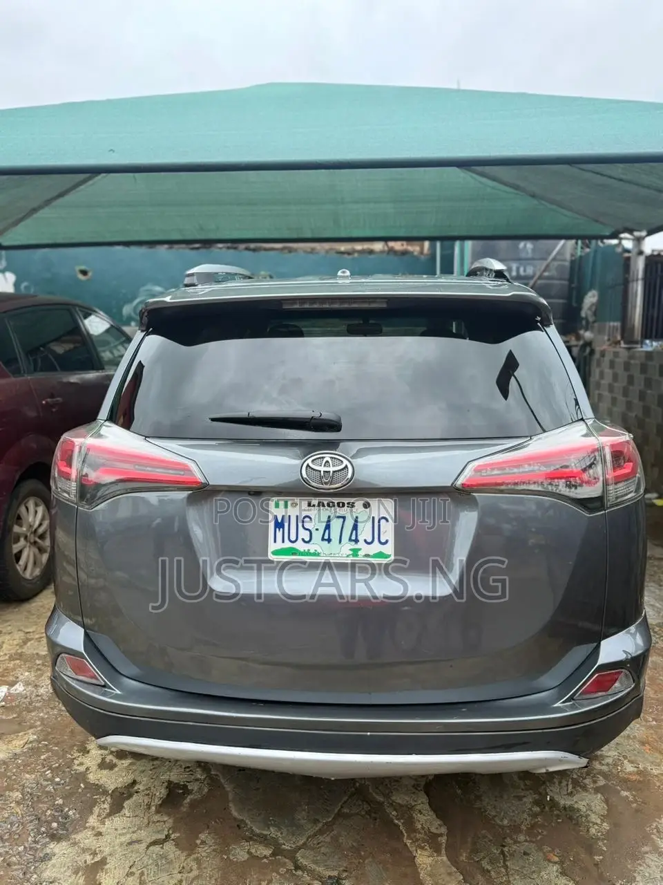 Toyota RAV4 Limited 4dr SUV (2.5L 4cyl 6A) 2015 Gray