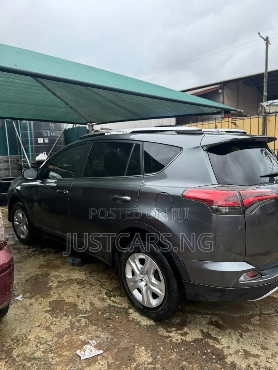 Toyota RAV4 Limited 4dr SUV (2.5L 4cyl 6A) 2015 Gray