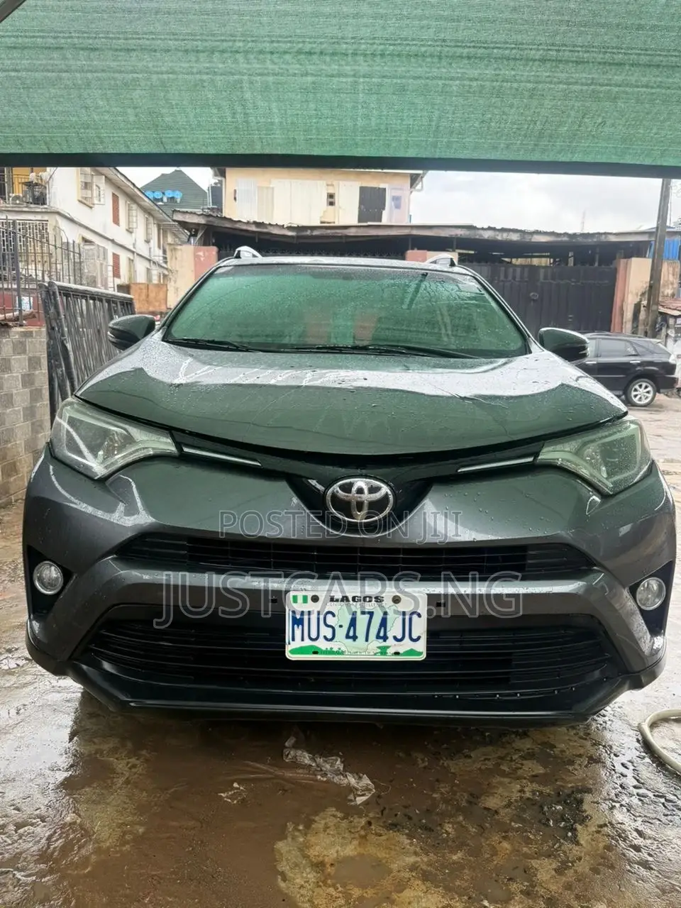 Toyota RAV4 Limited 4dr SUV (2.5L 4cyl 6A) 2015 Gray