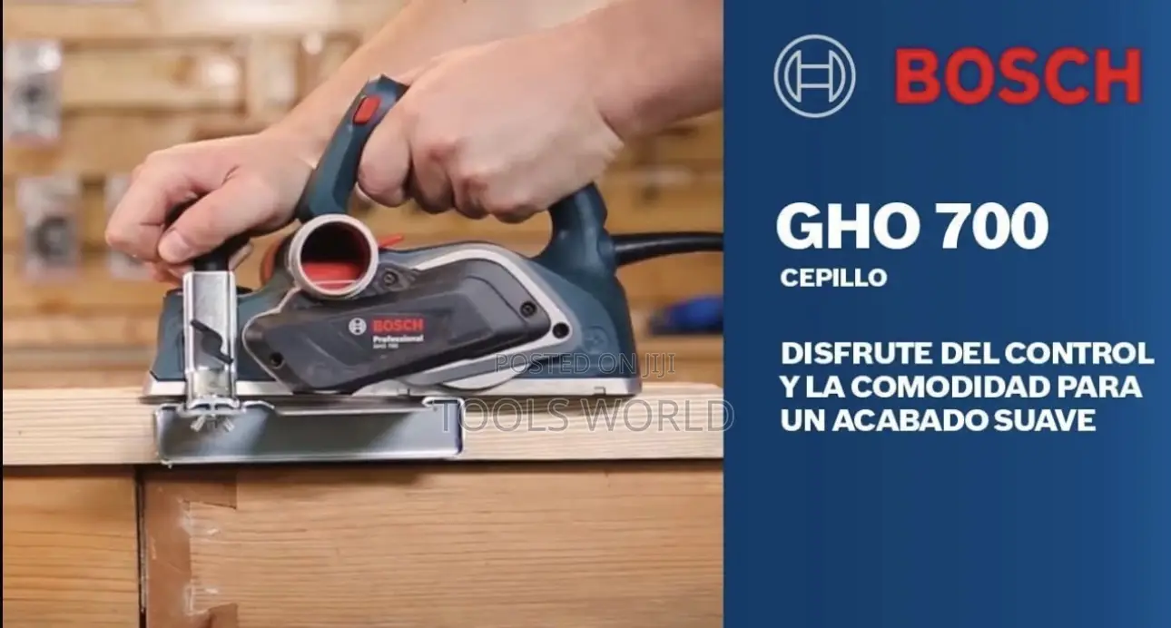 Bosch Gho700 Heavy Duty Corded Electric Planer