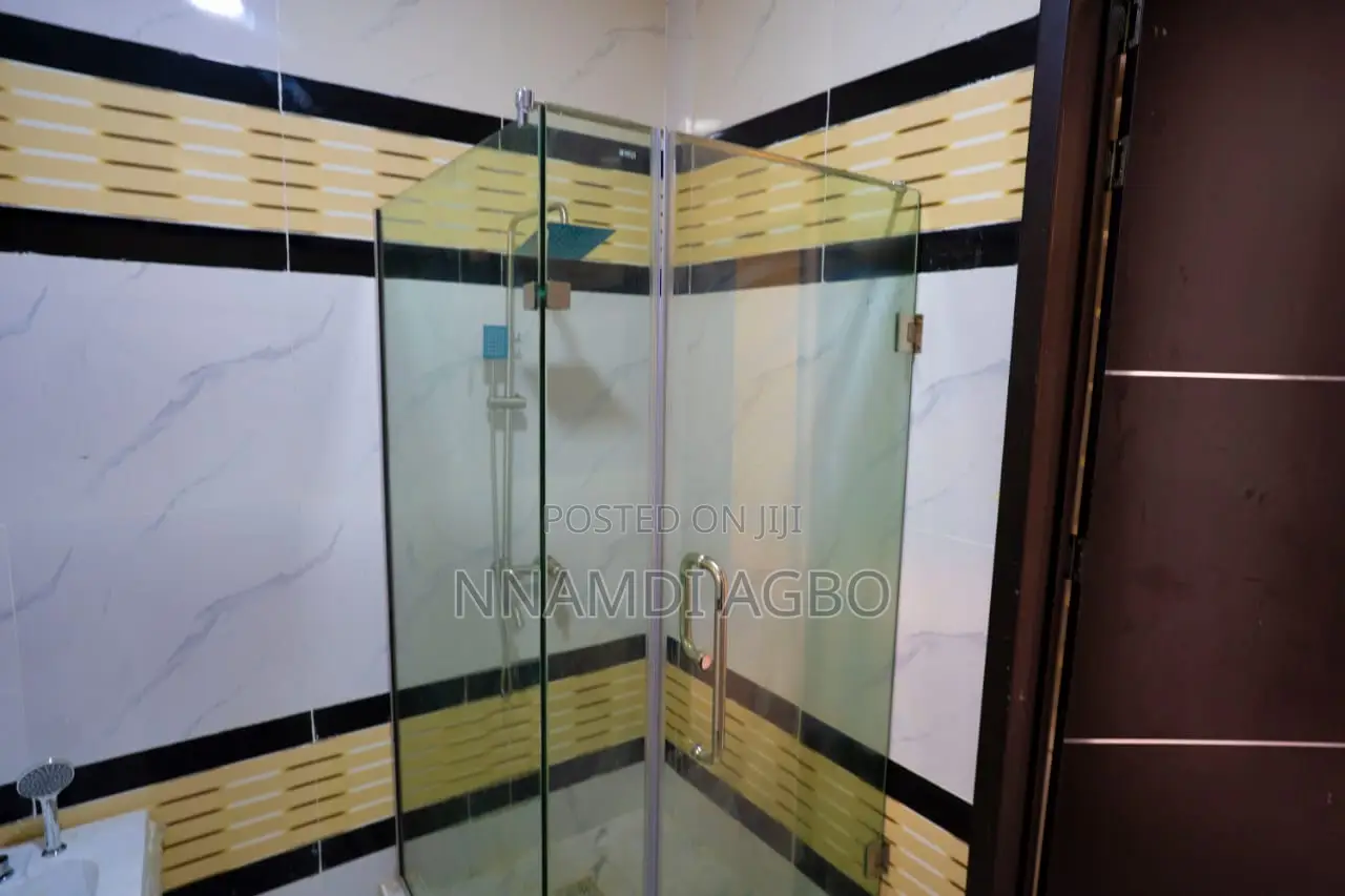 3bdrm Duplex in Lekki Phase 1 for rent