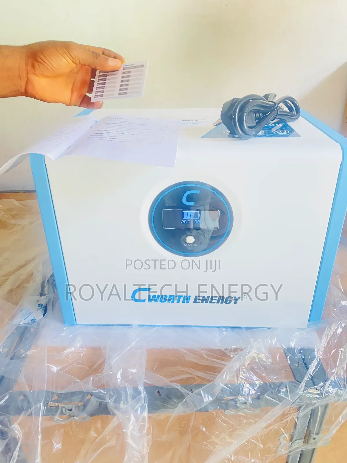 Cworth 2.5kwh 24v All in One Solar Generator
