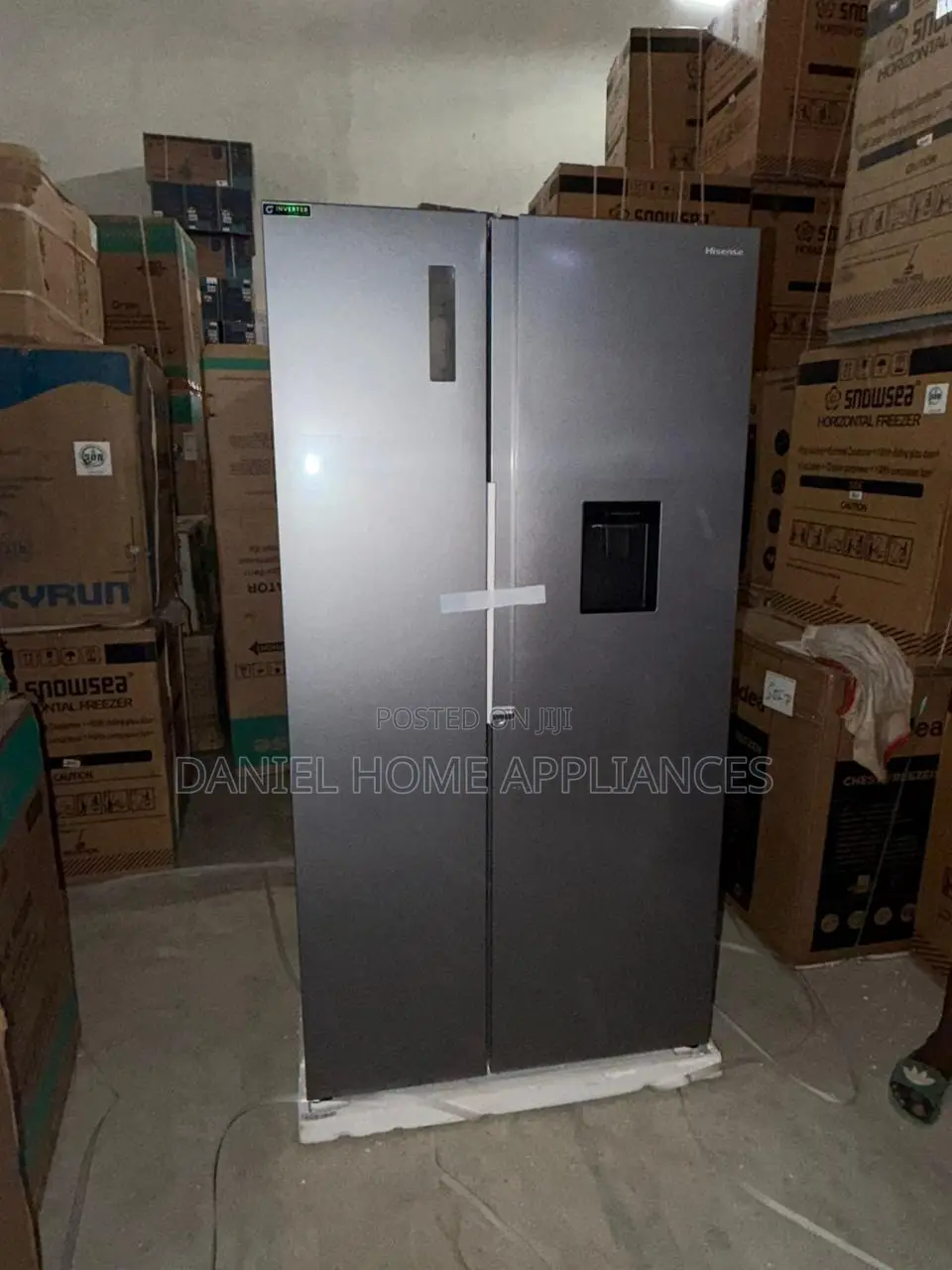 Hisense Side-by-Side Refrigerator With a Built-in Water Dispenser