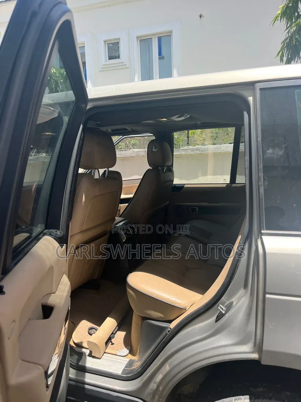 Land Rover Range Rover Vogue 2010 Gray