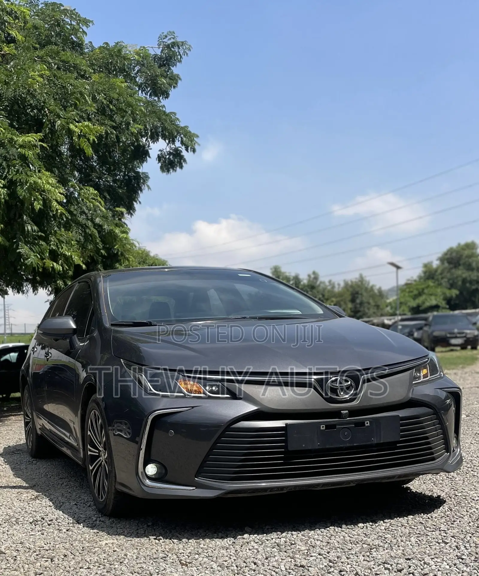 Toyota Corolla XSE 2023 Brown