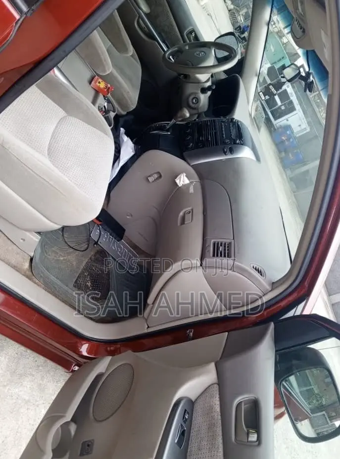 Toyota Sienna LE 2009 Red