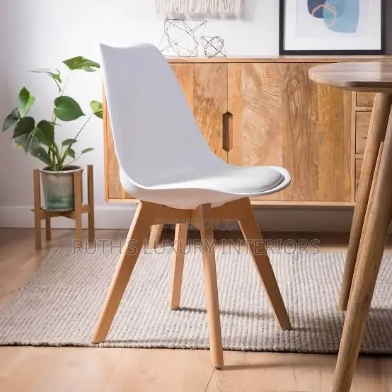 Strong Wooden Leg Dining / Restaurant Chair Furniture