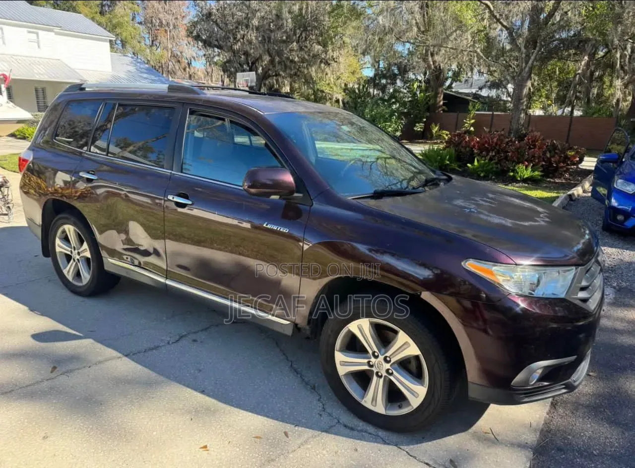 Toyota Highlander Limited 2012 Burgundy