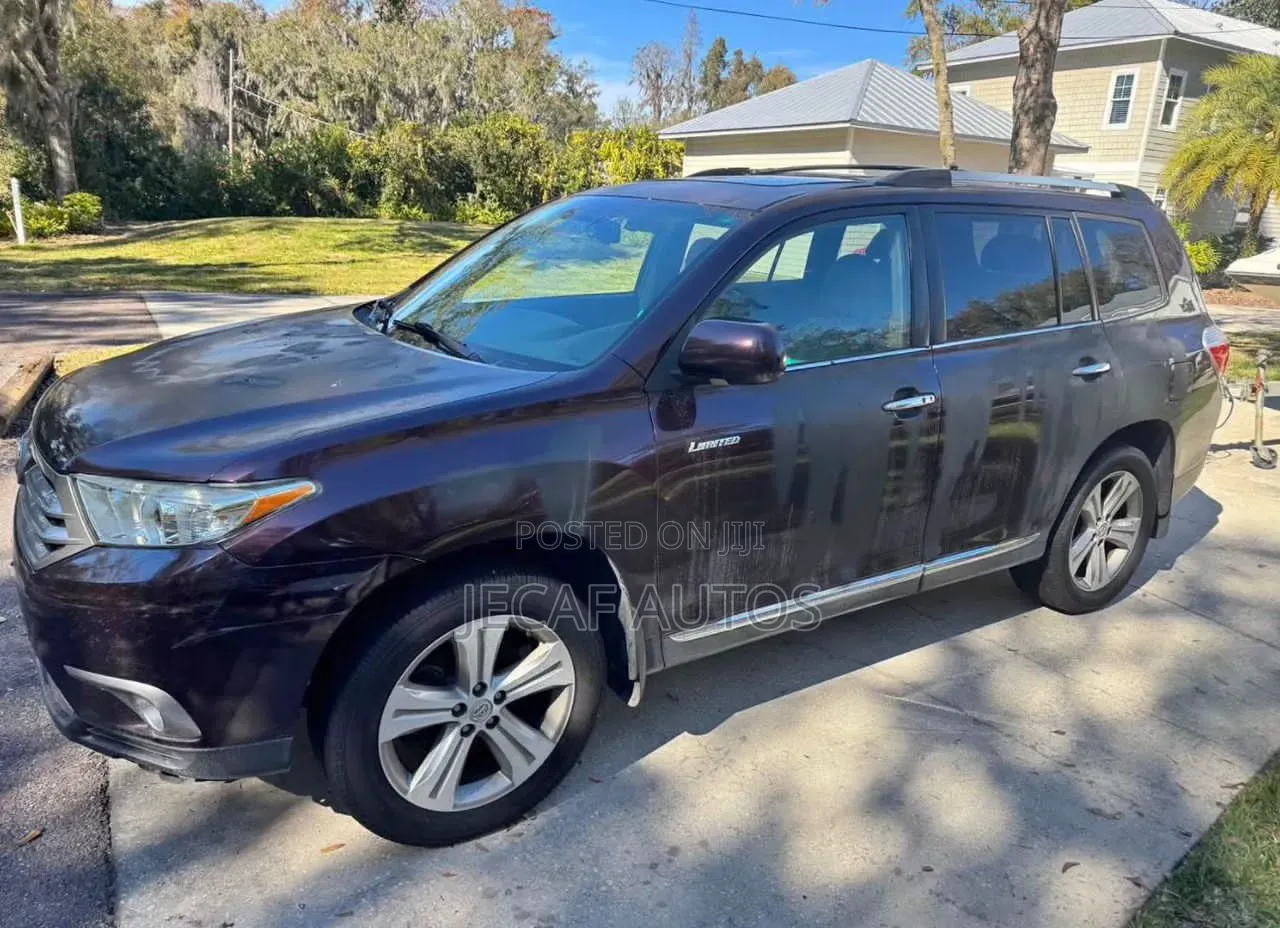 Toyota Highlander Limited 2012 Burgundy