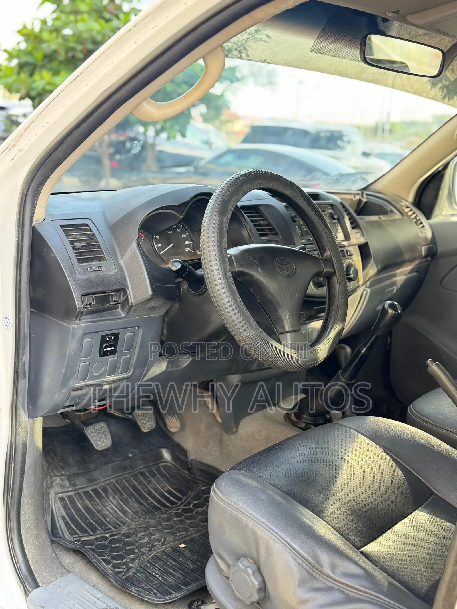 Toyota Hilux 2.0 VVT-i 2012 White