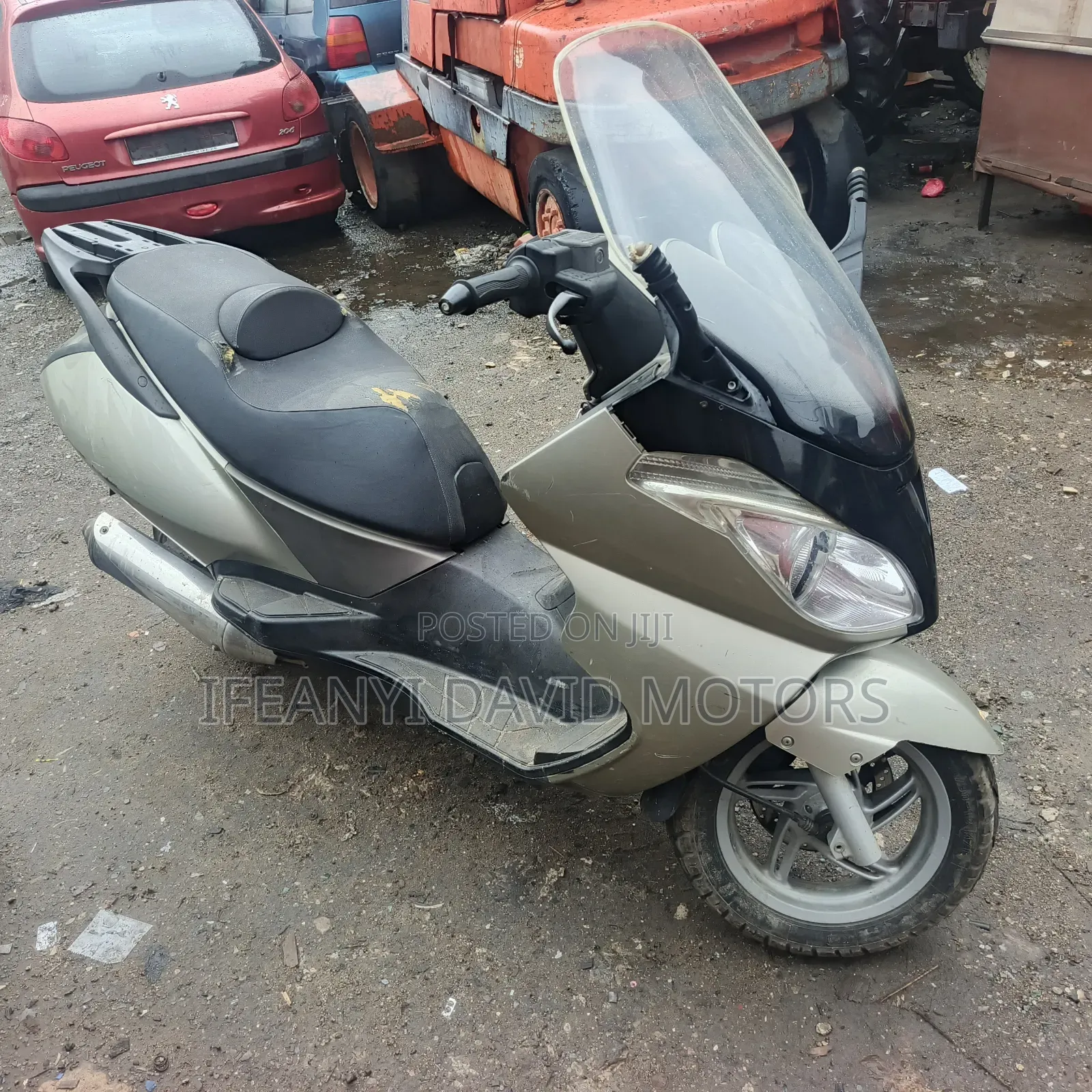 Aprilia 2010