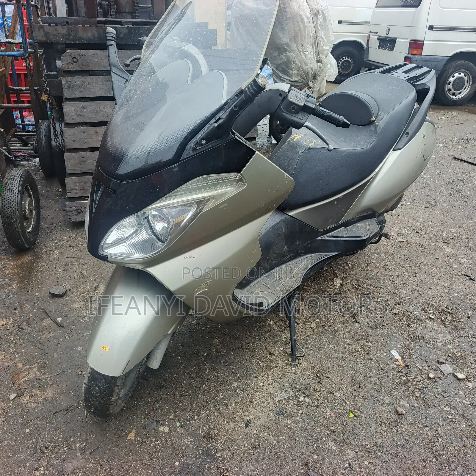 Aprilia 2010