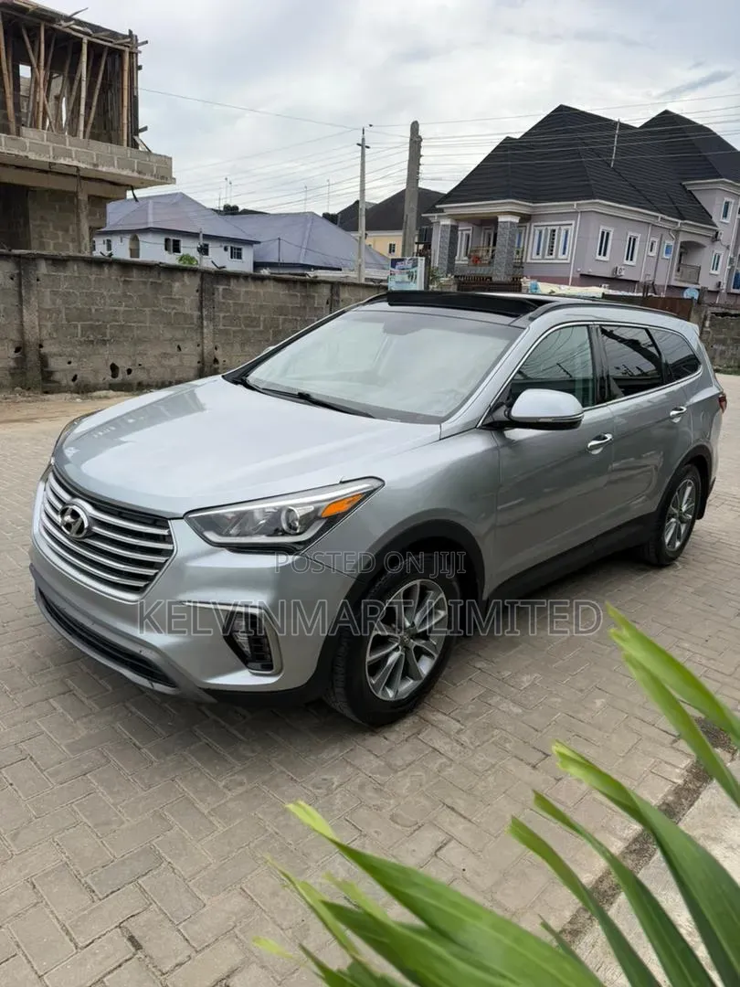 Hyundai Santa Fe SE Ultimate AWD 2017 Silver
