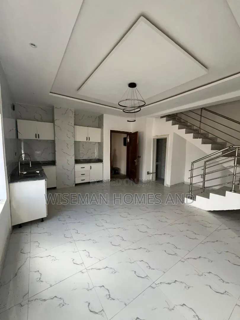 1bdrm Maisonette in Ikate Lekki Eti-Osa for rent