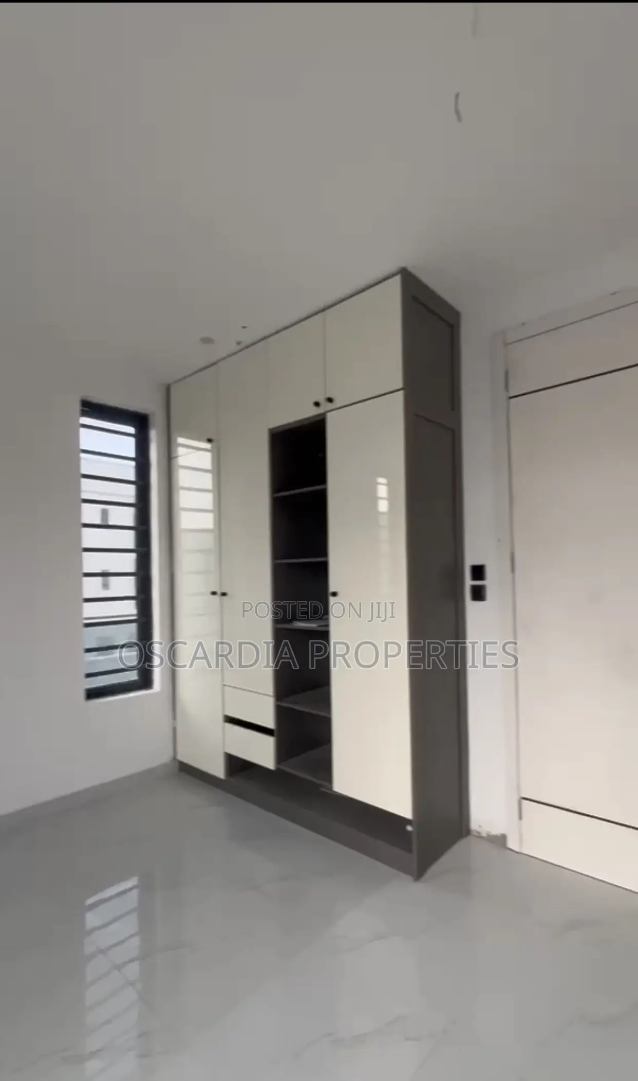 3bdrm Condo in Ikate for sale