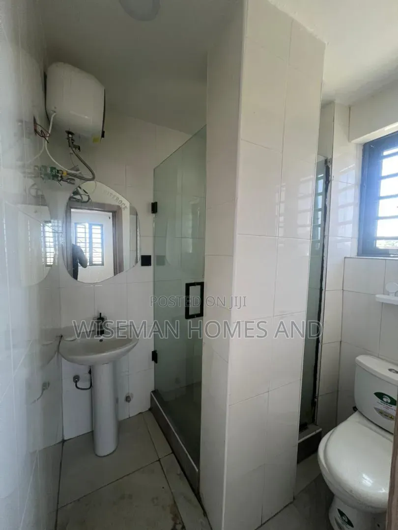 2bdrm Apartment in Ologolo Lekki for rent