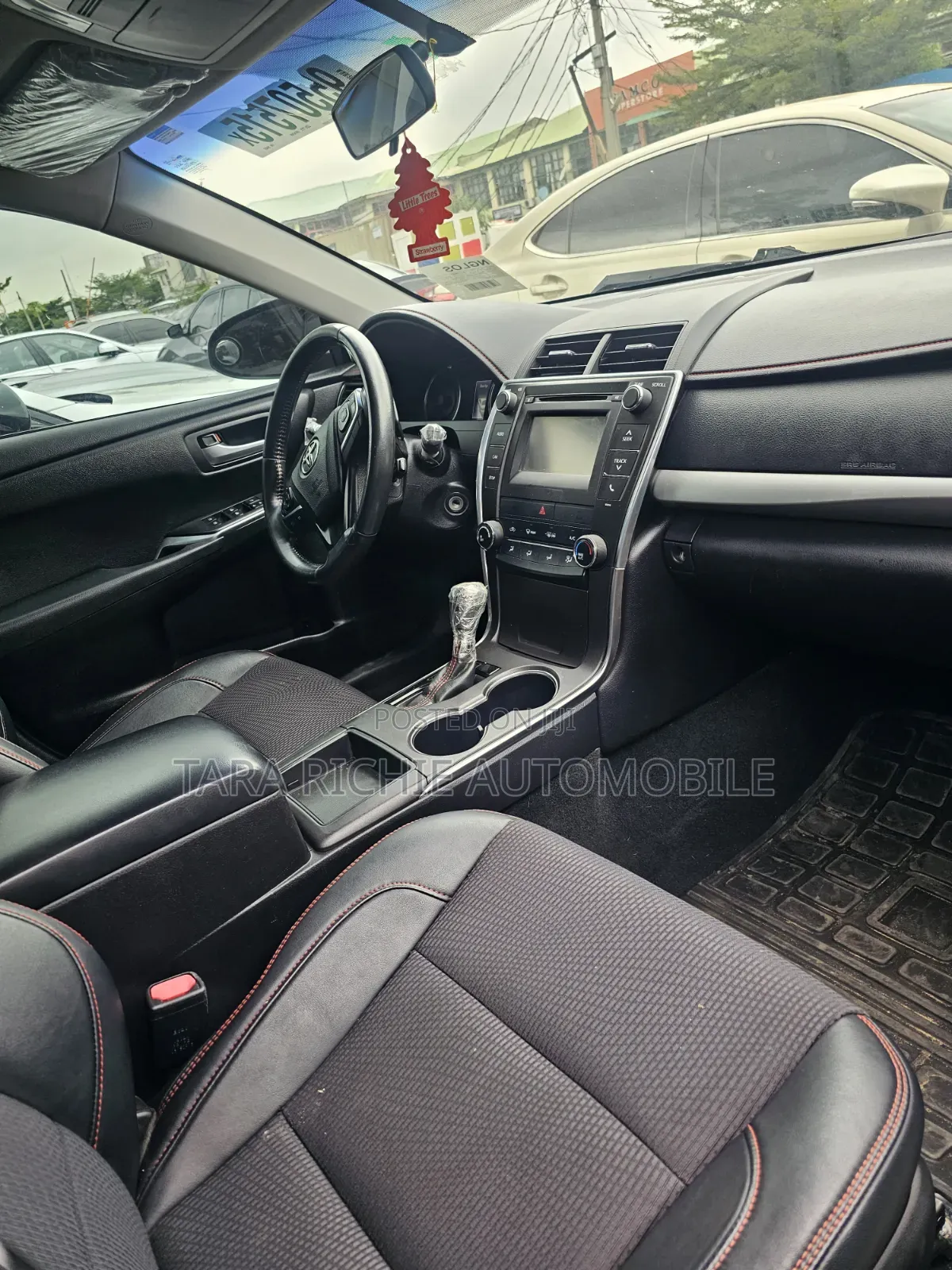 Toyota Camry 2016 Black