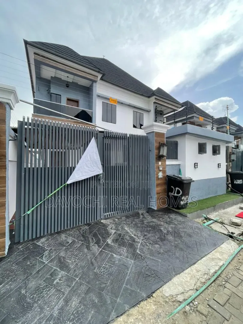 4bdrm Duplex in Lekki Phase 1 for rent