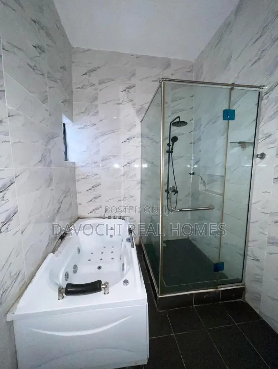 4bdrm Duplex in Lekki Phase 1 for rent