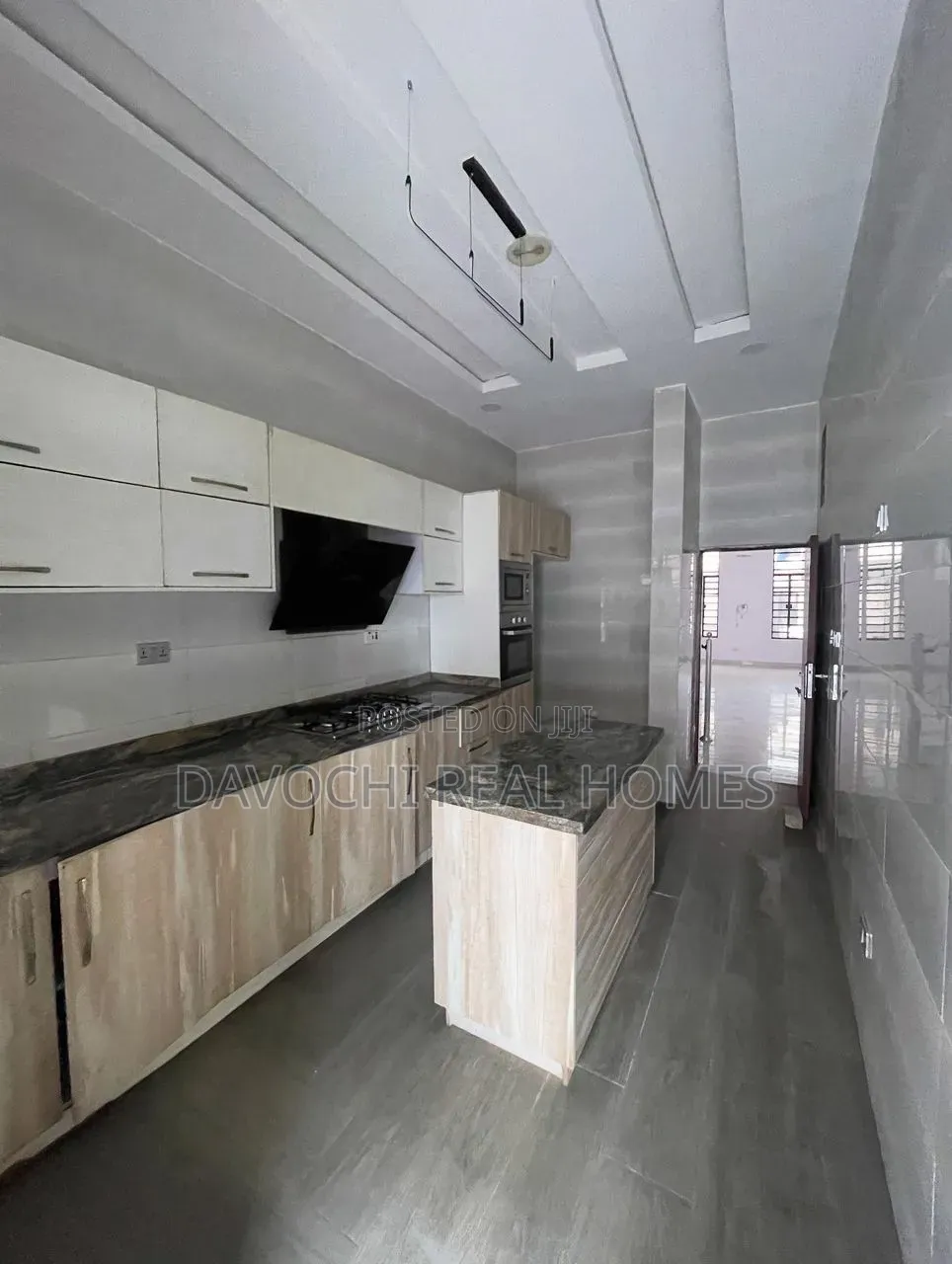 4bdrm Duplex in Lekki Phase 1 for rent