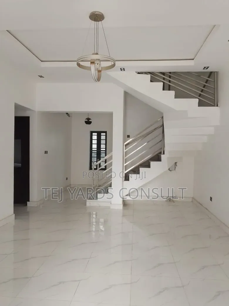 4bdrm Duplex in Ikate for sale