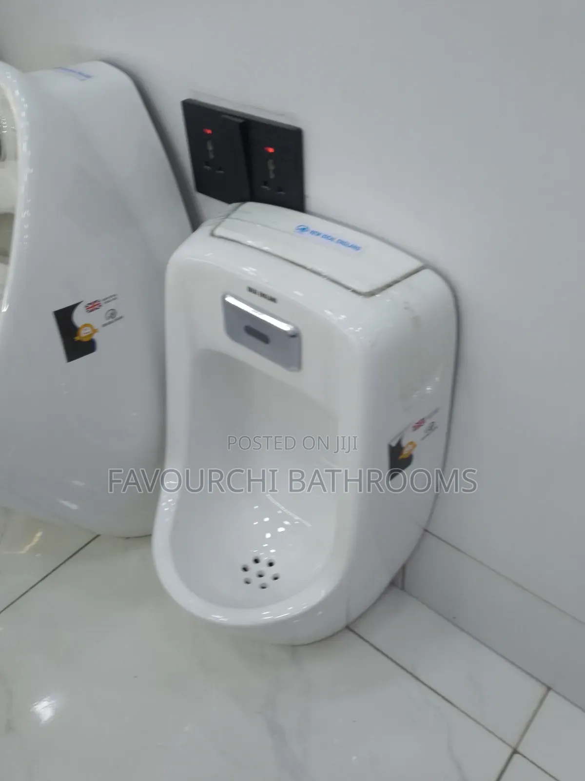 Urinal Bowl With Censor Complete