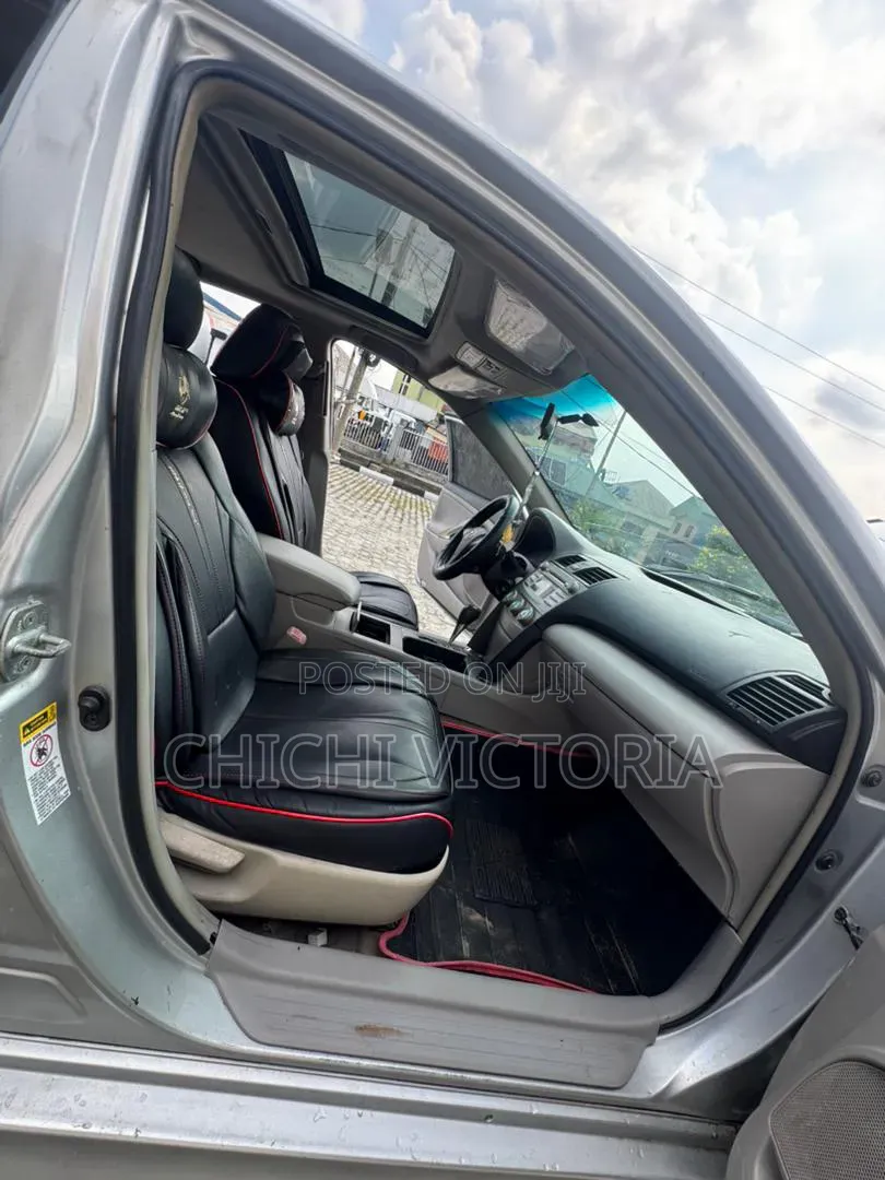 Toyota Camry 2010 Silver