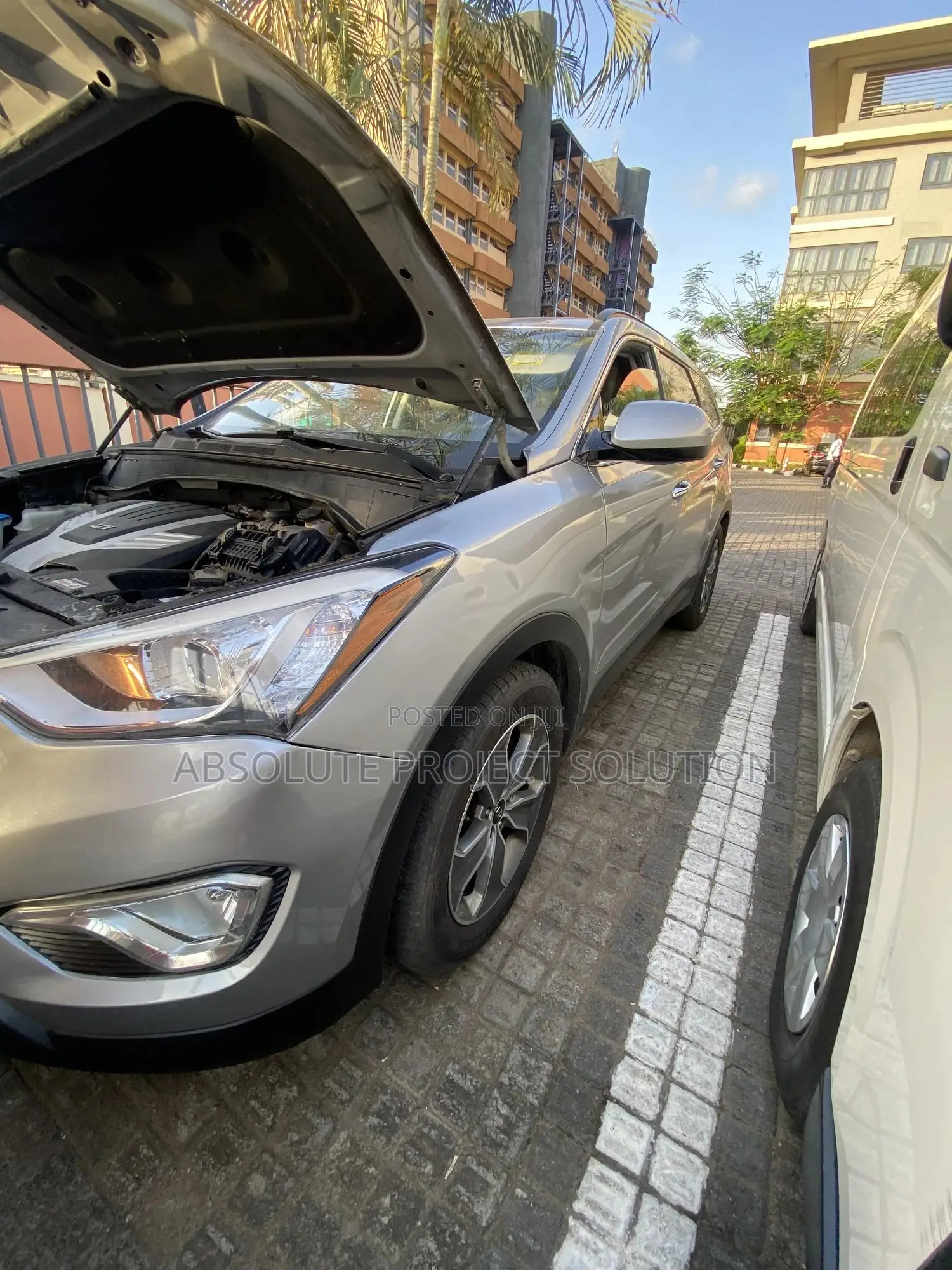 Hyundai Santa Fe GLS 4dr SUV AWD (3.3L 6cyl 6A) 2015 Silver