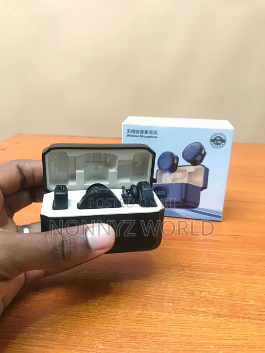Q8 Magnetic Wireless Microphone for Rent