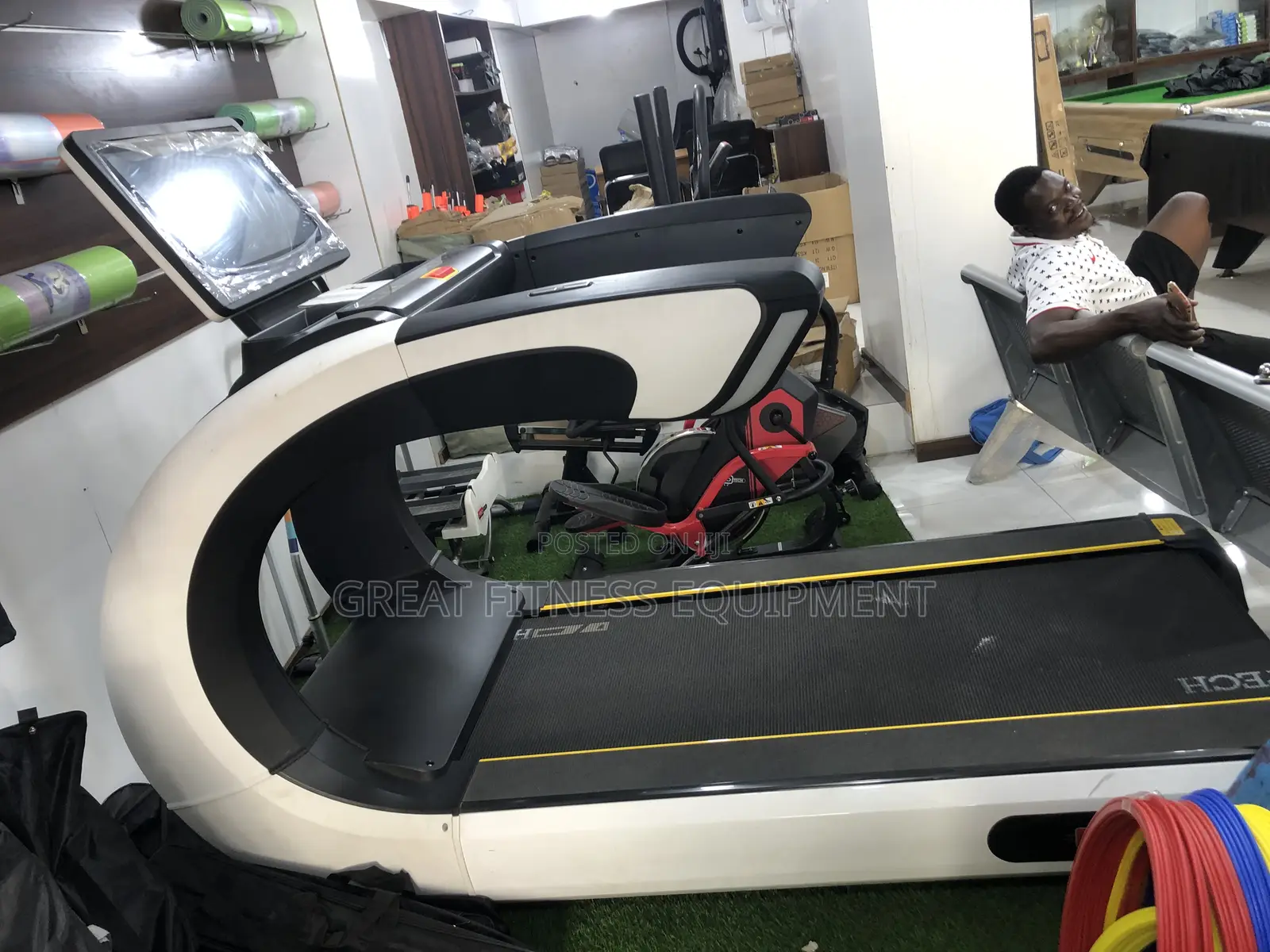 Commercial 8hp Treadmill