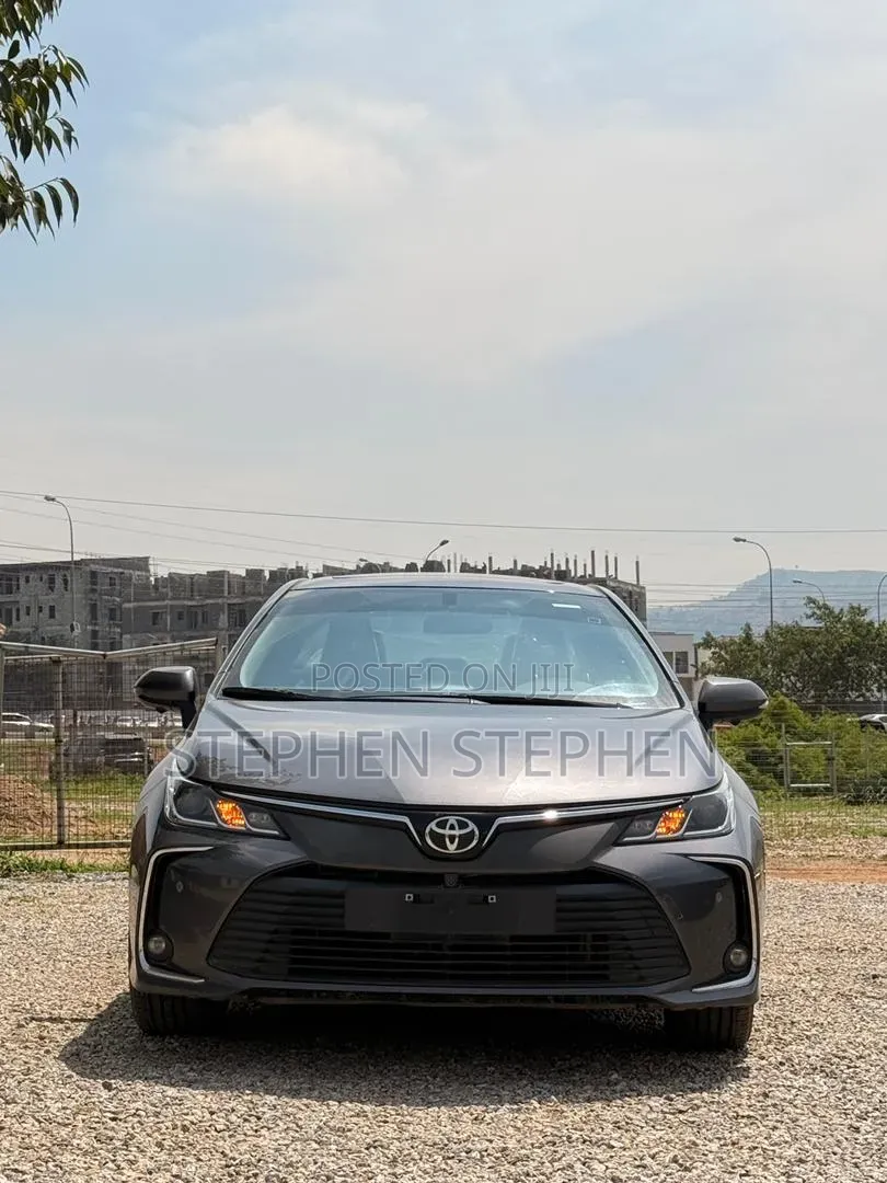 Toyota Corolla XSE 2023 Gray