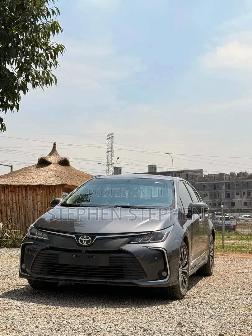 Toyota Corolla XSE 2023 Gray