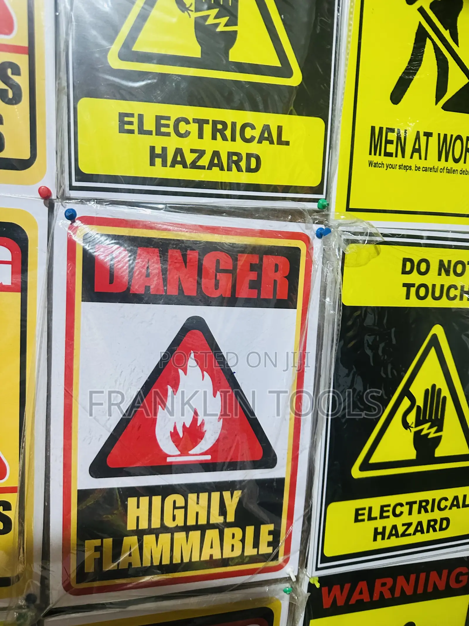 Flammable Sign Design For Safety