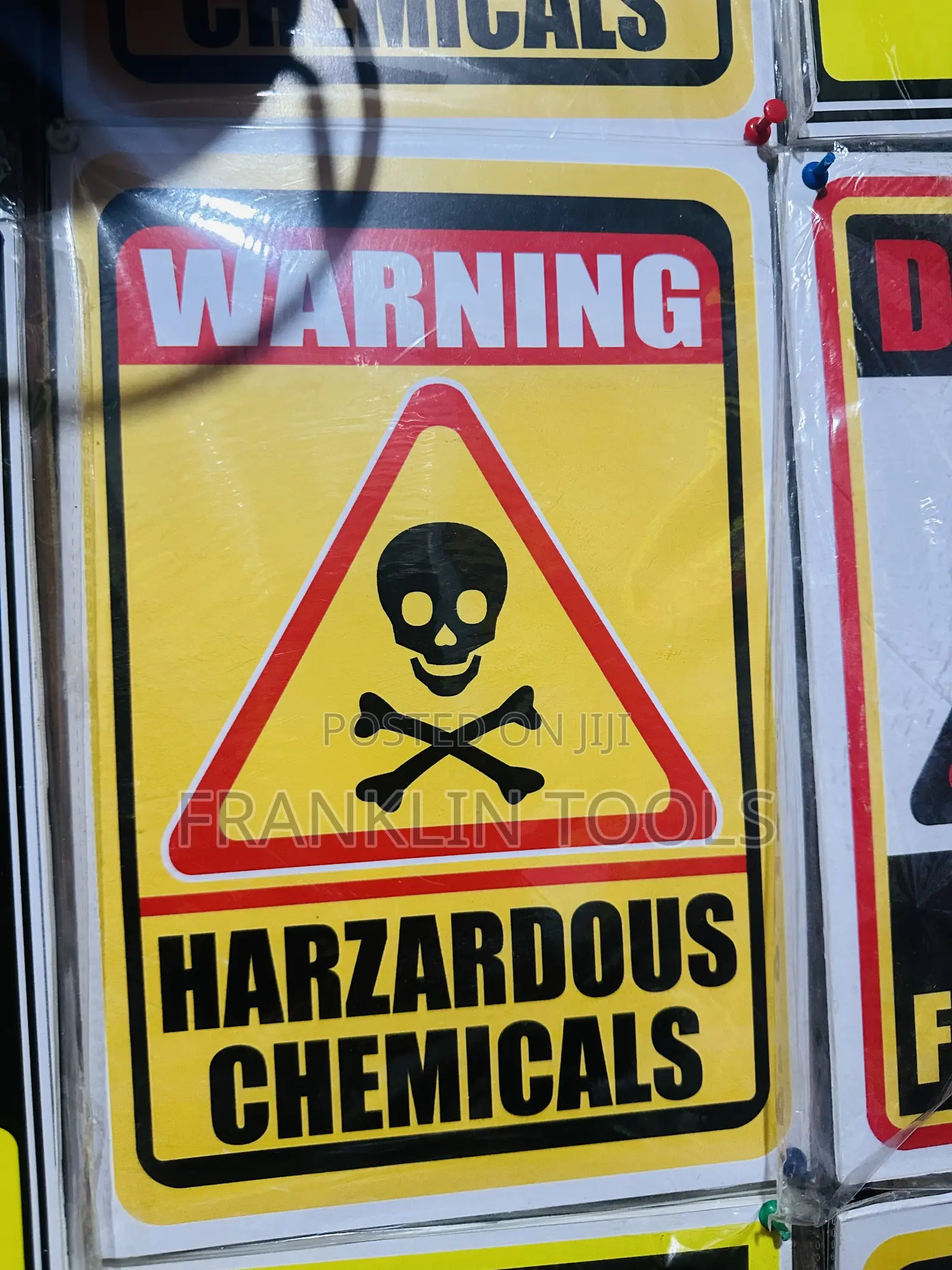 Flammable Sign Design For Safety