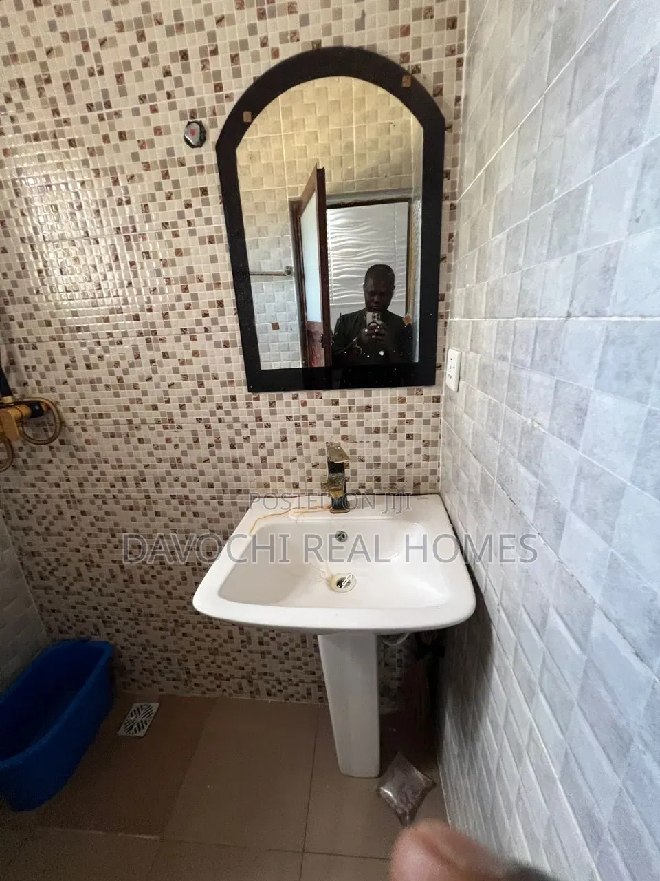 2bdrm Apartment in Lekki Expressway for rent