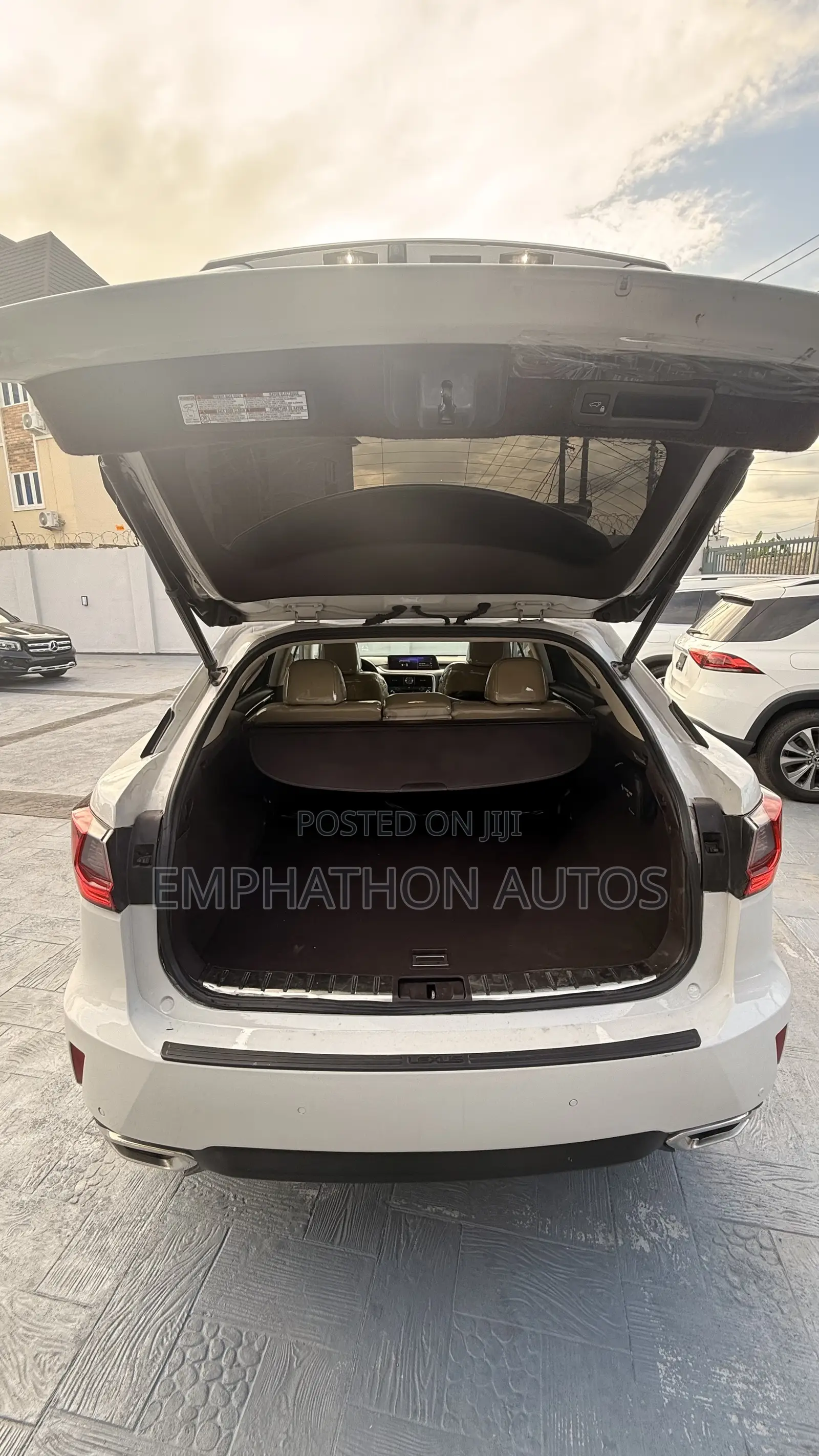 Lexus RX 350 FWD 2018 White