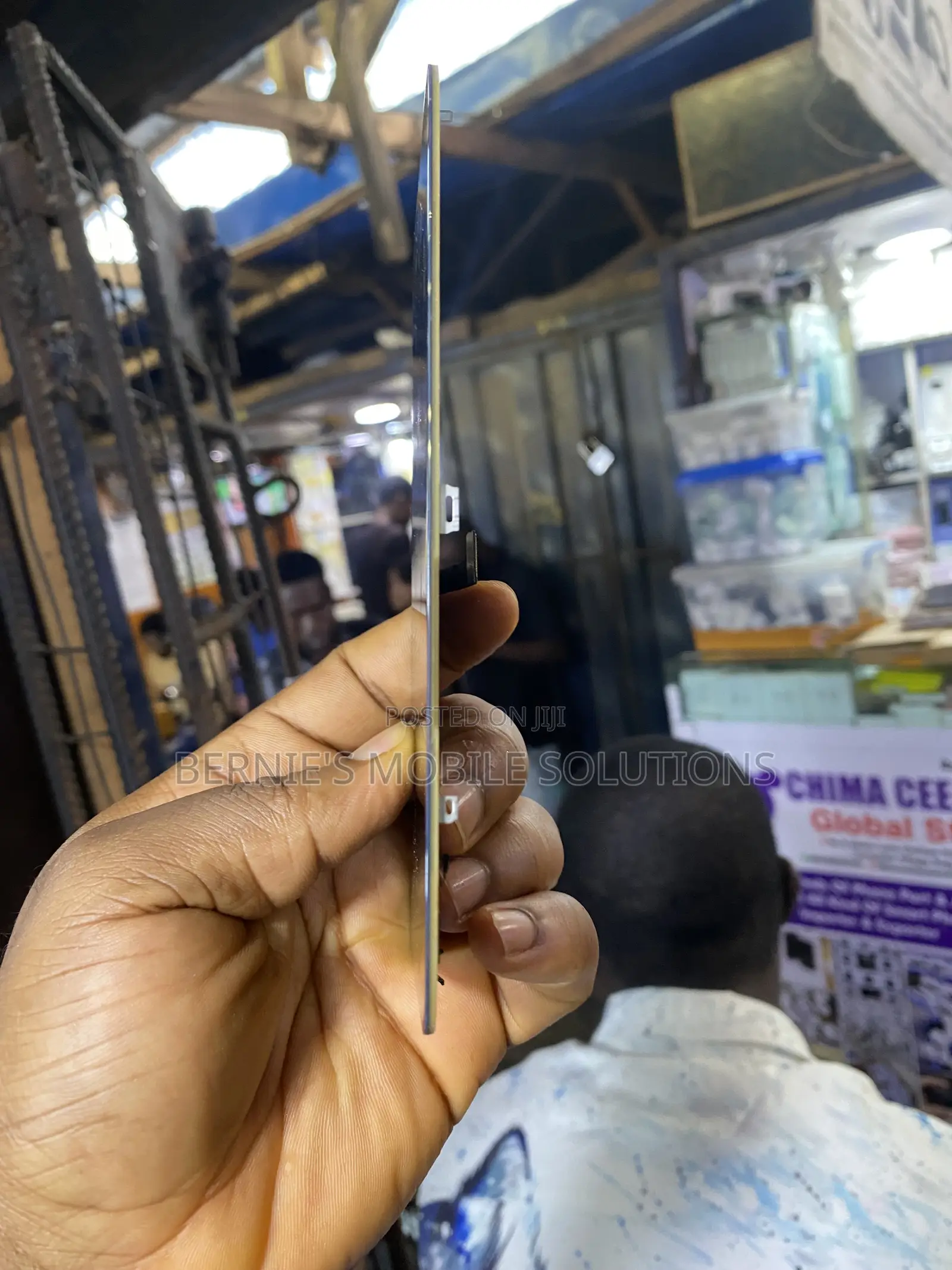 iPhone 15promax Follow Come Screen
