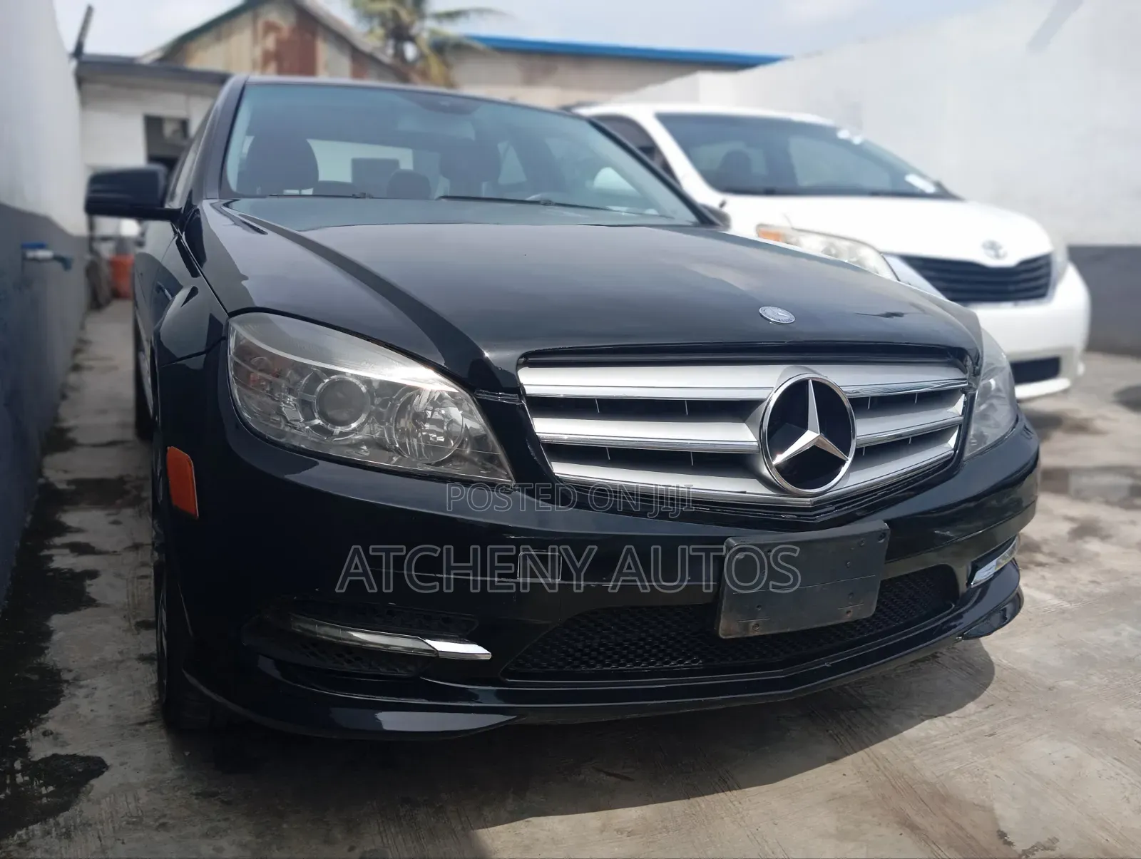 Mercedes-Benz C300 2009 Black