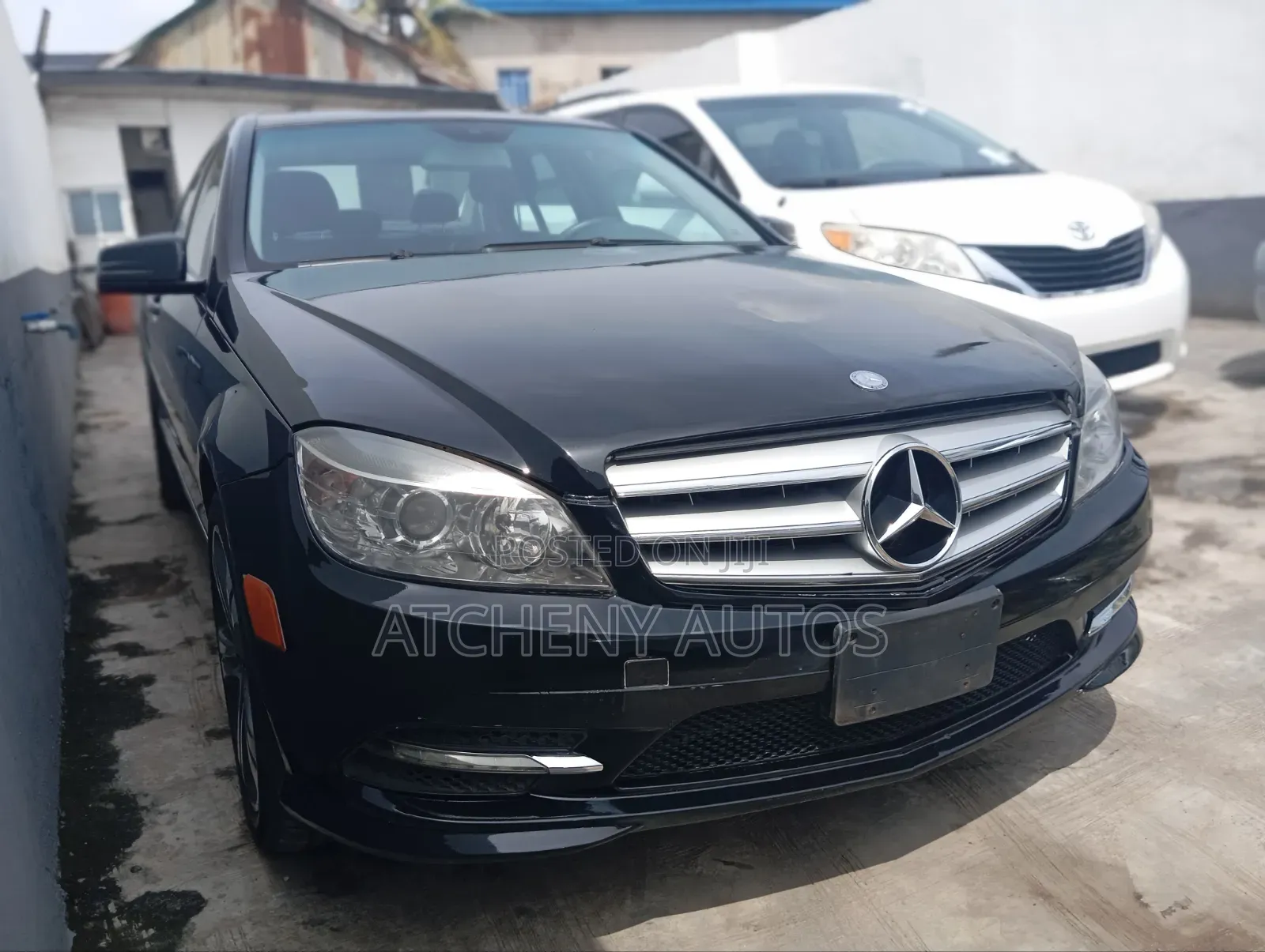 Mercedes-Benz C300 2009 Black
