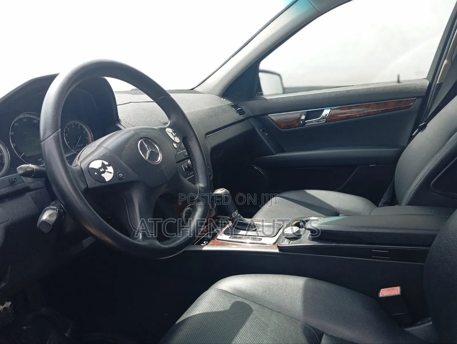 Mercedes-Benz C300 2009 Black