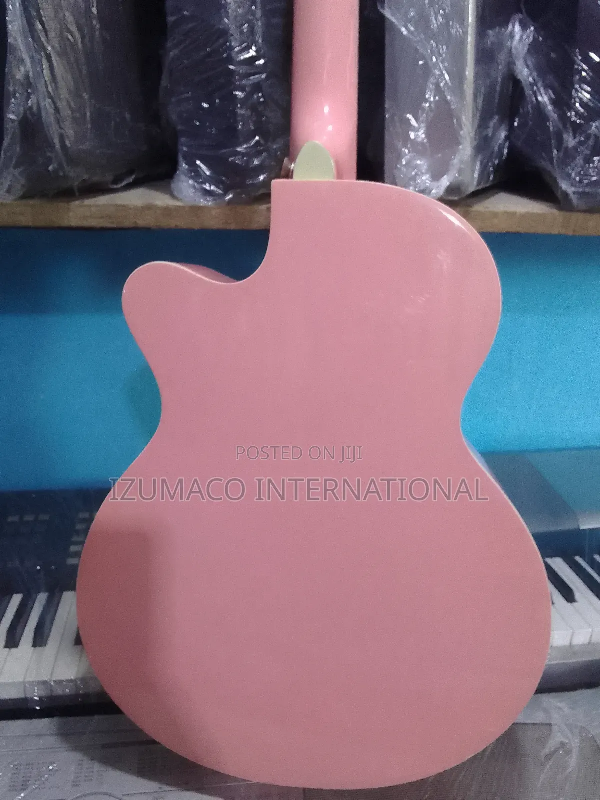 Taffy Acoustic Guitar – Clean Sound Strong Body