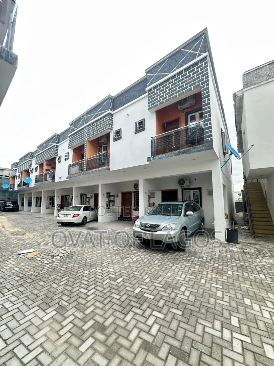Furnished 3bdrm Duplex in Ikota for sale
