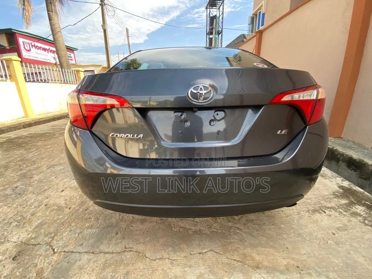 Toyota Corolla L 4dr Sedan (1.8L 4cyl 4A) 2014