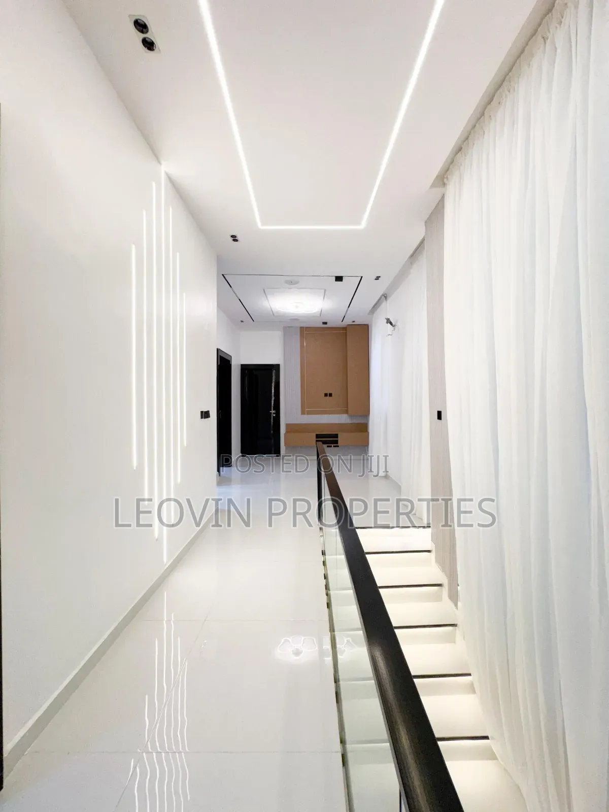 5bdrm Duplex in Chevron Lekki Luxury for sale