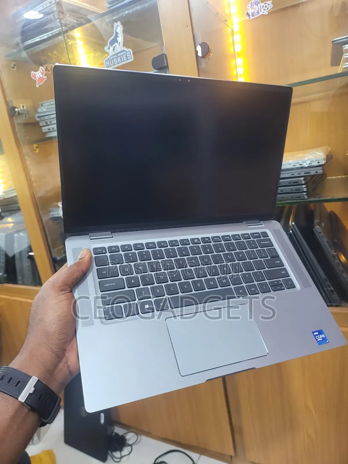 Laptop Dell Latitude 9520 16GB Intel Core i7 SSD 256GB