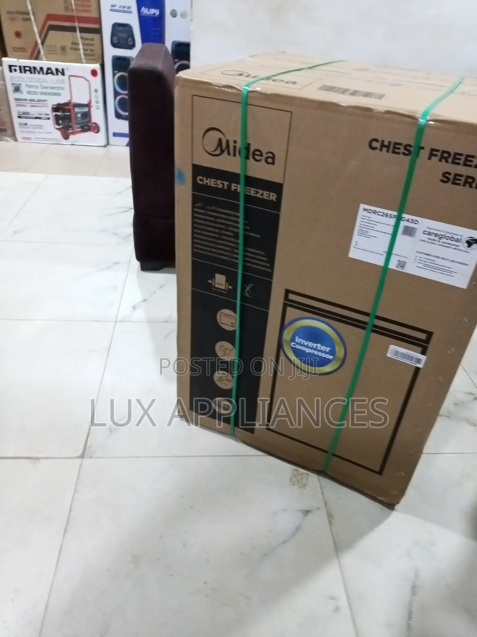 Midea Multi-Angle Hover Door Chest Freezer