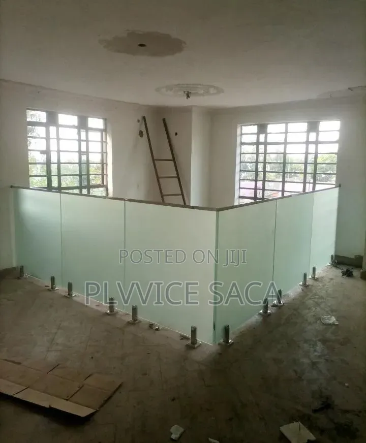 Topless Glass Handrail