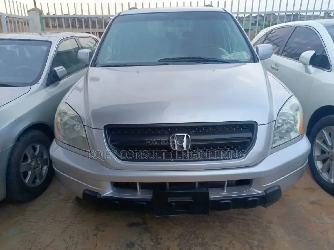 Honda Pilot 2005 Silver